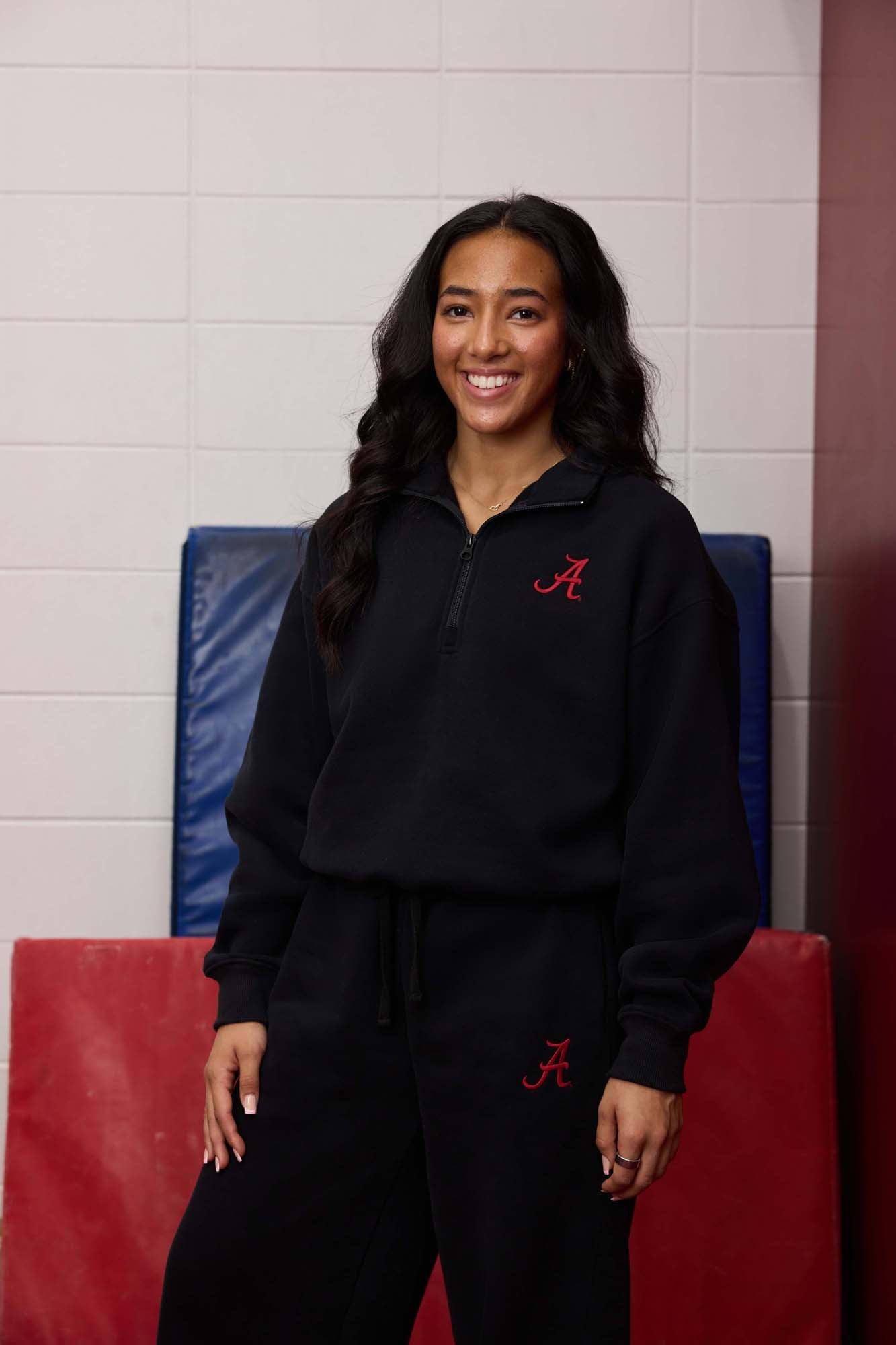 Logo Sueded Fleece Quarter Zip Sweatshirt in Black